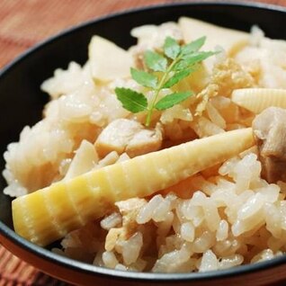 超簡単！粉末うどんスープで作る炊き込みご飯！